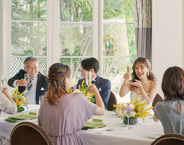 お食事会のみプラン｜セントアクアチャペルの家族結婚式