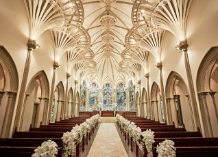 セントアクアチャペル名駅大聖堂