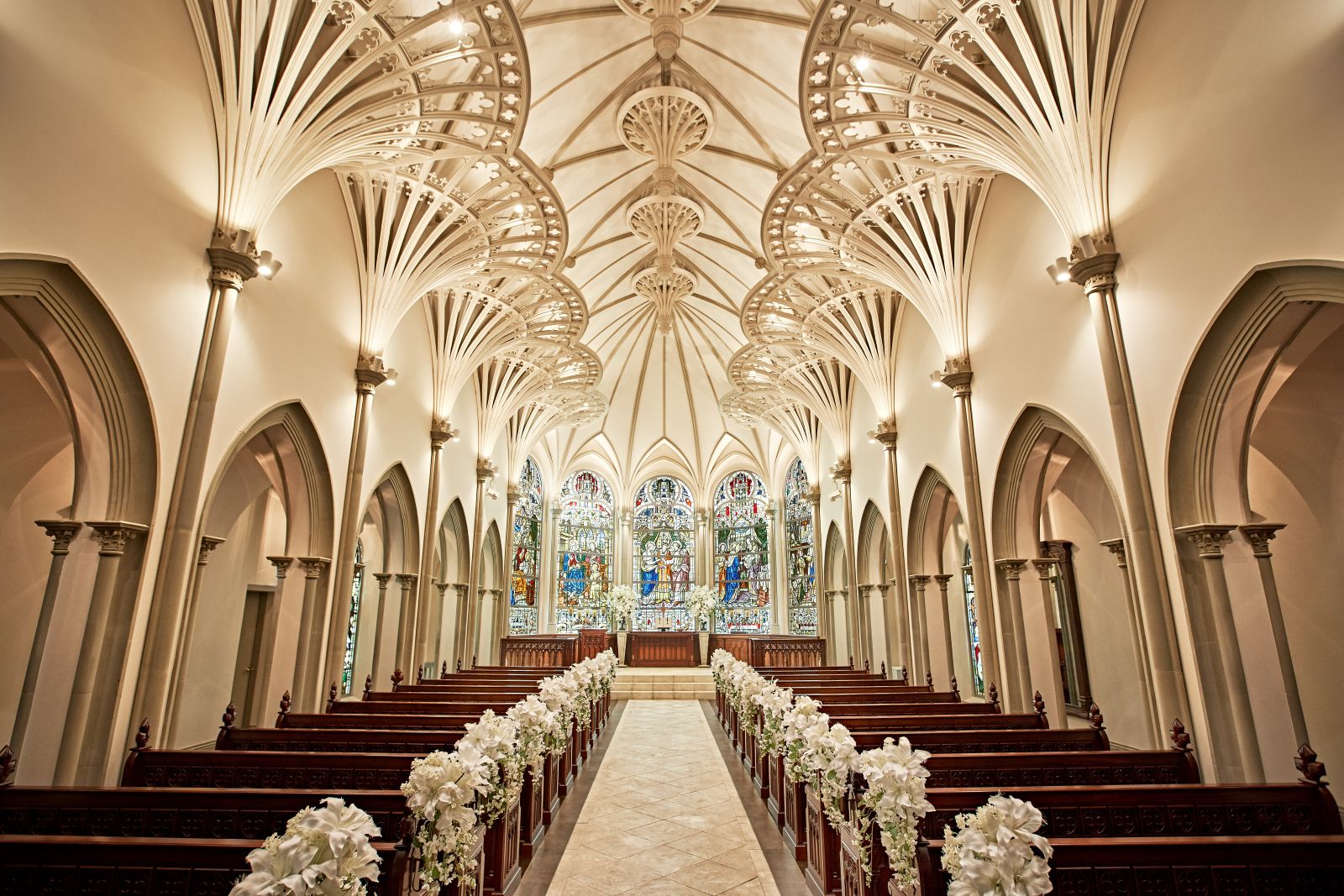 セントアクアチャペル名駅大聖堂